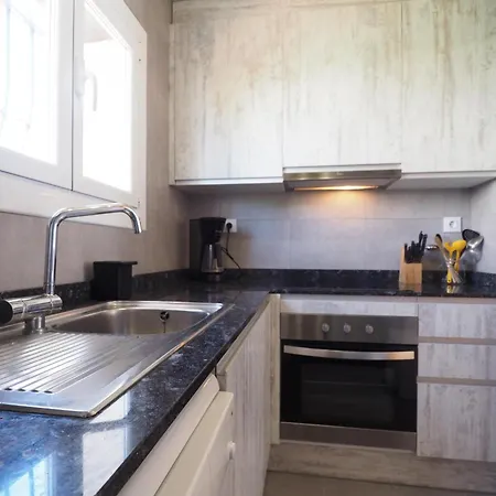 Casa Bonita Con Piscina Privada, Wifi Y Aire Acondicionado En - Es-325-32 *